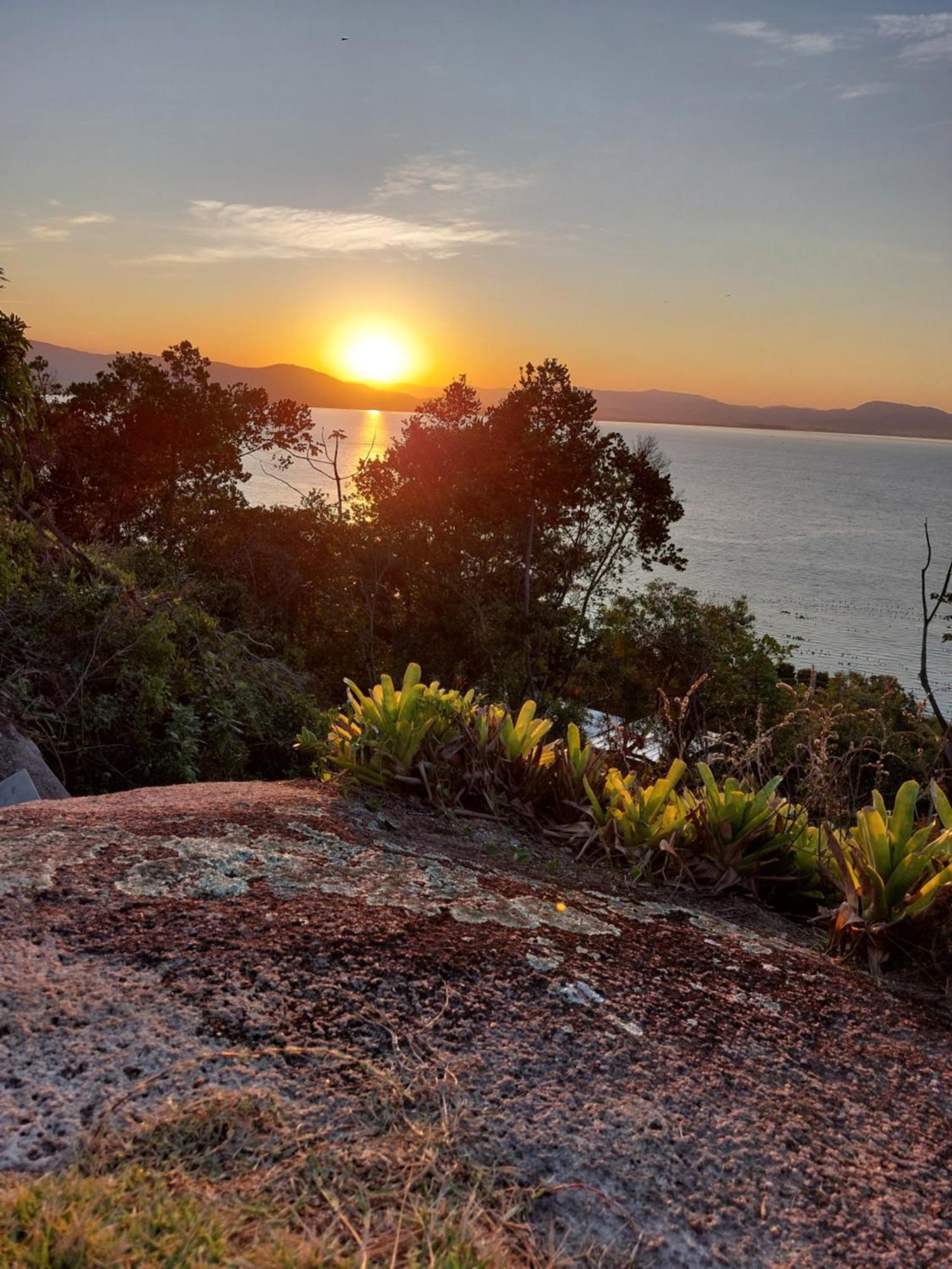 Casa Mirante Do Sol-Vista Exuberante Com Spa Governador Celso Ramos Dış mekan fotoğraf